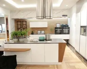 Кухонный шкаф из нержавеющей стали Baineng · Оценка желаний ветра для легкого роскошного высококачественного индивидуального кухонного шкафа (1)